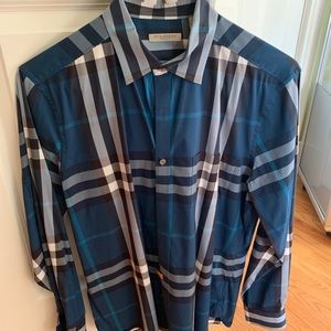 Men’s Burberry Plaid Button Up Size L